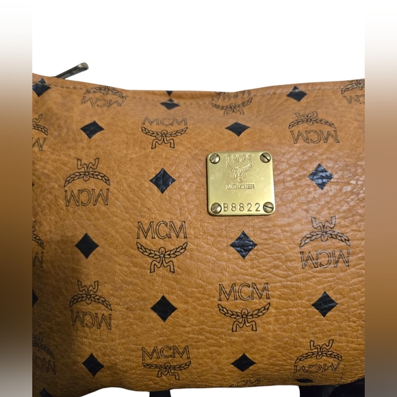 MCM Visetos Leather Vintage Clutch Hand Bag Brown - Picture 5 of 16